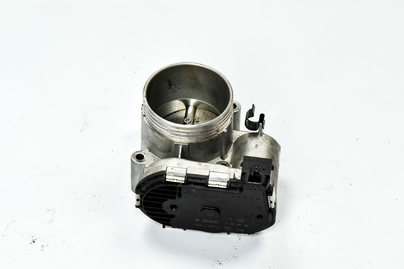 VOLVO S40 GAZ KELEBEĞİ